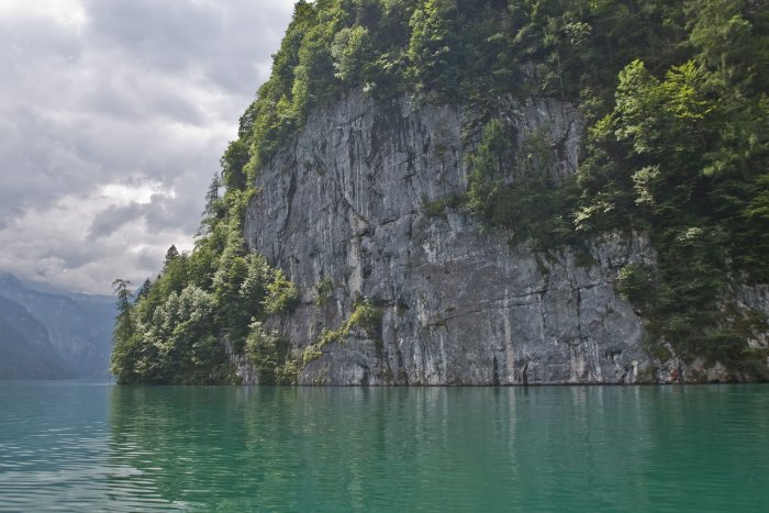 Eine berühmte Felswand - hab aber vergessen, was da passiert ist ;-)