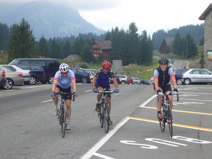 Thorsten, Hanspeter und Silvia am Ziel