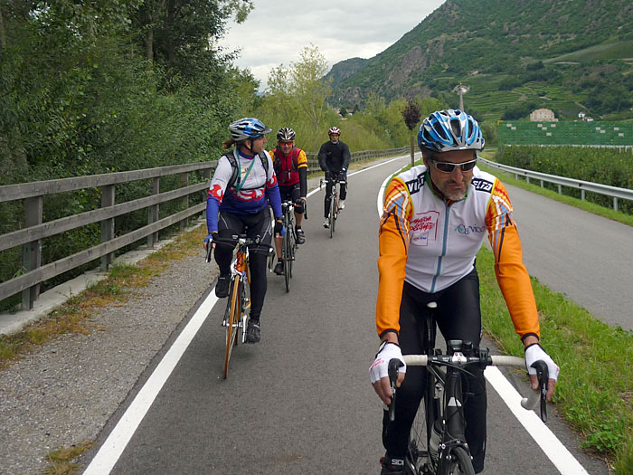 Es geht immer leicht bergab, da können wir flott dahin rollen