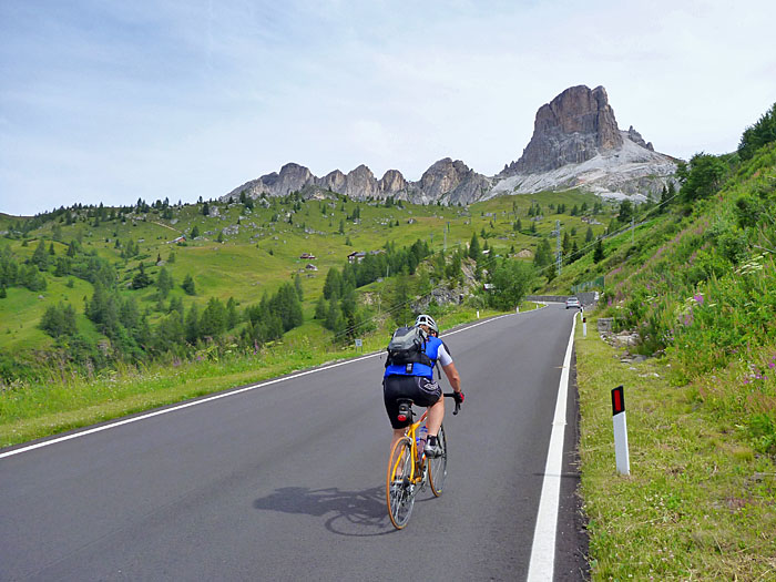 Schöne Sicht auf die Berge
