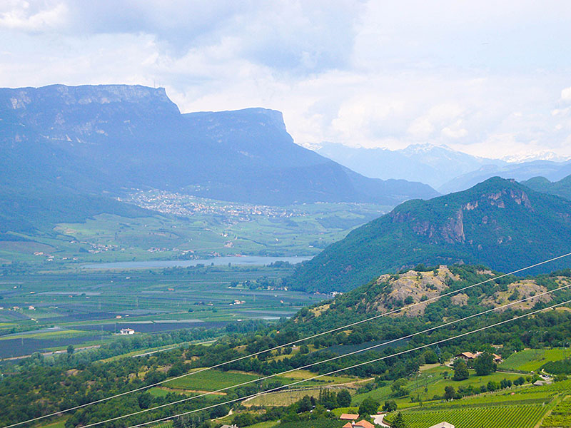 ... nach Kaltern und dessen See zu genießen