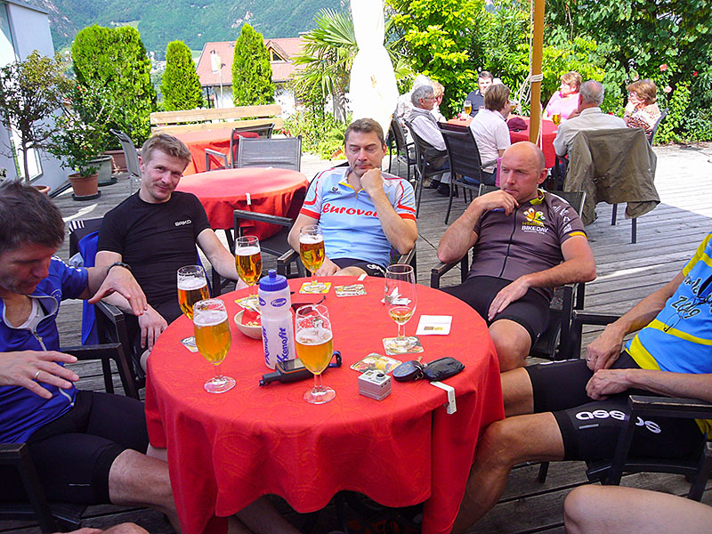 Wieder im Hotel zurück, werden die durstigen Kehlen befeuchtet ;-)