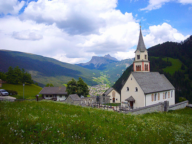Kirche bei Pufels