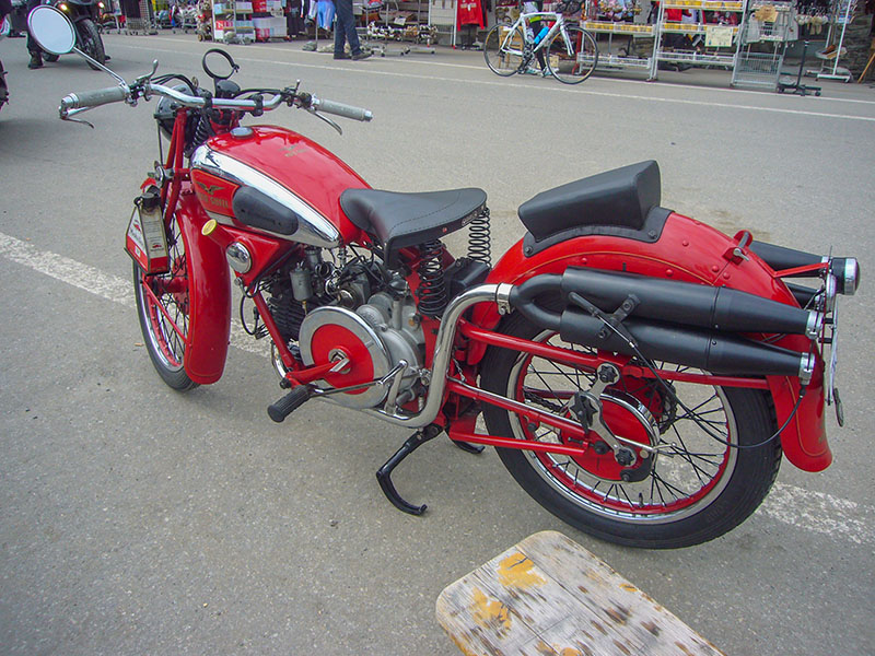 Schöne alte Moto Guzzi