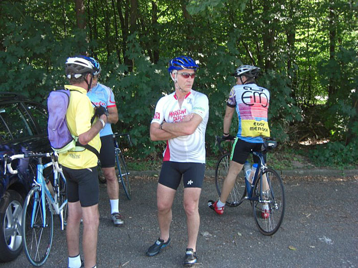 Vor dem Start (incl. Eddy Merckx!)