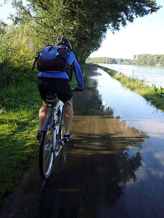 ... und das Wasser schwappt manchmal schon über's Ufer