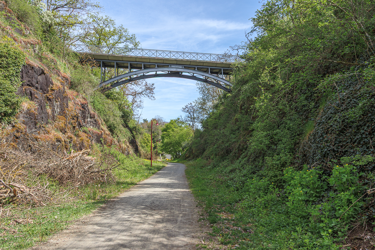Brücke über der ehemaligen Strecke der Glantalbahn