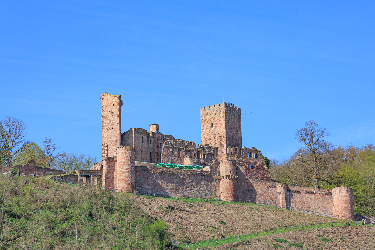 Die Burg etwas näher geholt ...