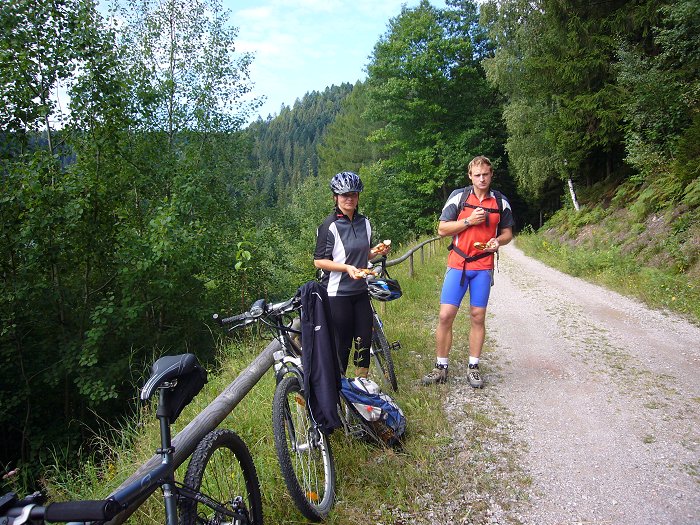 Brezelpause am Stausee