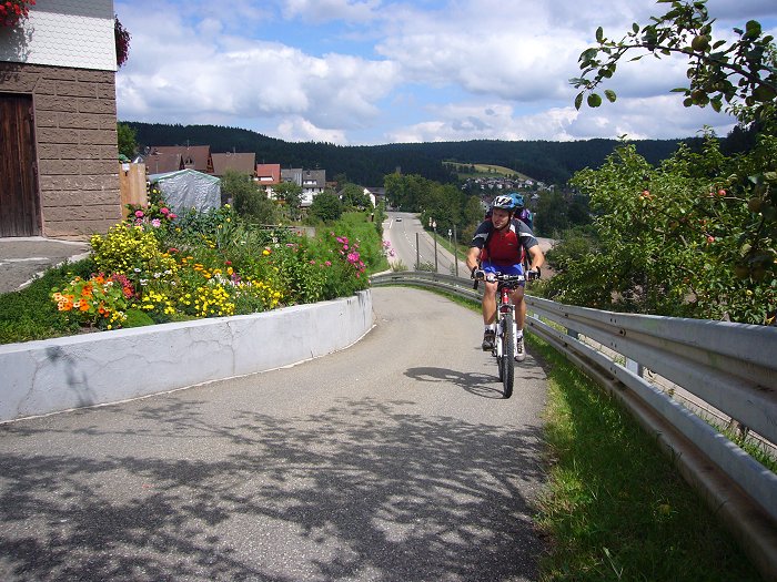 Christians Ankunft am Etappenziel in Tennenbronn