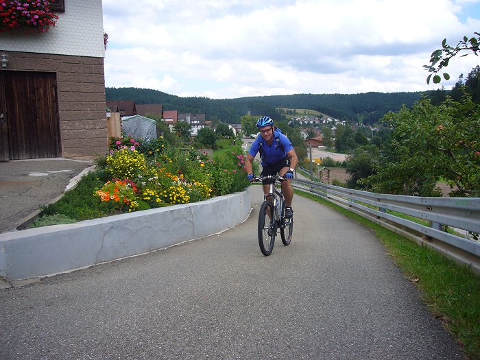 Reinhard ungewohnt auf den hinteren Pl&auml;tzen