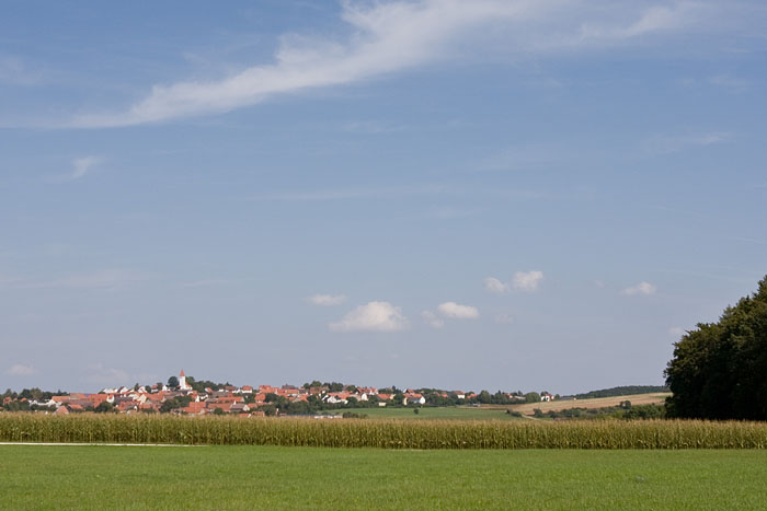 Den Ort Auernheim passieren wir auf dem R&uuml;ckweg