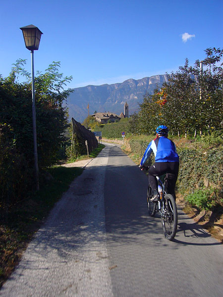 Weiter zum Kalterer See