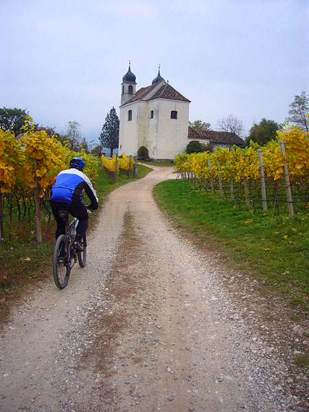 St. Michael von au&szlig;en ...