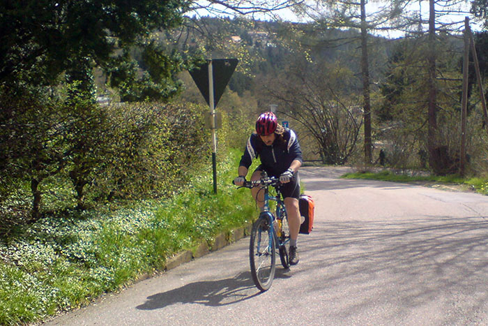 Der Start in Tennenbronn bedeutete gleich 3 km steil bergauf 