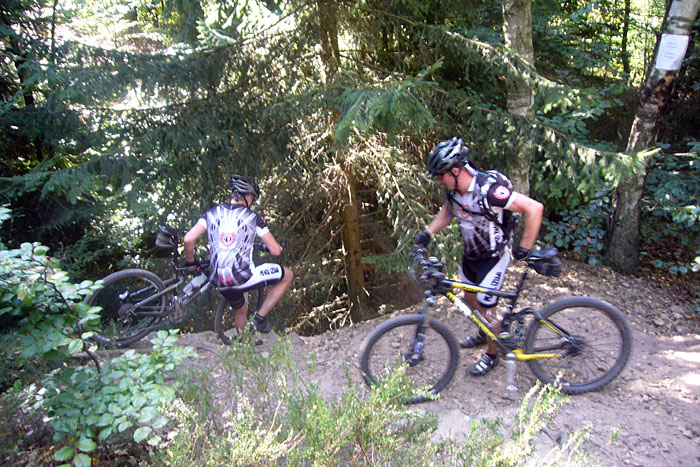 Trageetappe, treppab und treppauf