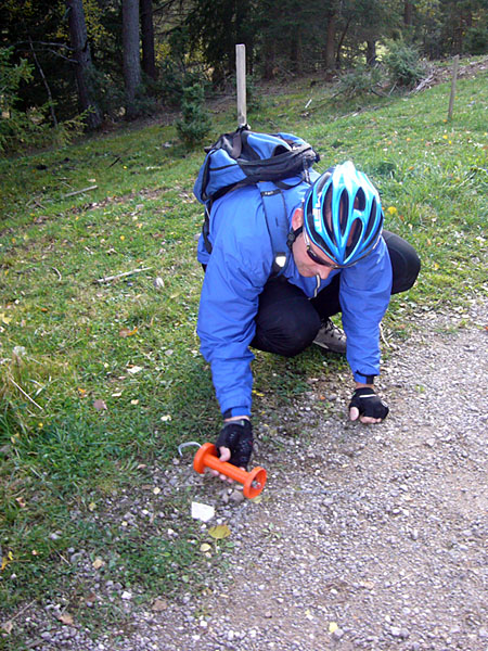 Reini hat den elektrischen Draht ausgeh&auml;ngt und kann ihn nicht mehr einh&auml;ngen ;-)