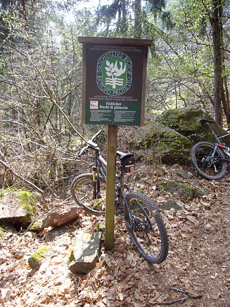 Bei den Eisl&ouml;chern