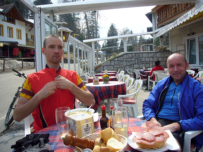 St&auml;rkung auf der Passh&ouml;he