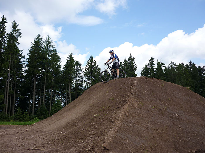 Jetzt eine sch&ouml;ne Crossmaschine ...
