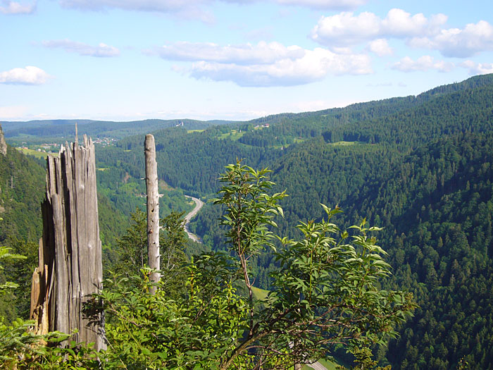 Hoch &uuml;ber dem H&ouml;llental