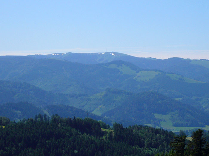 Auf dem Feldberg liegt noch etwas Schnee
