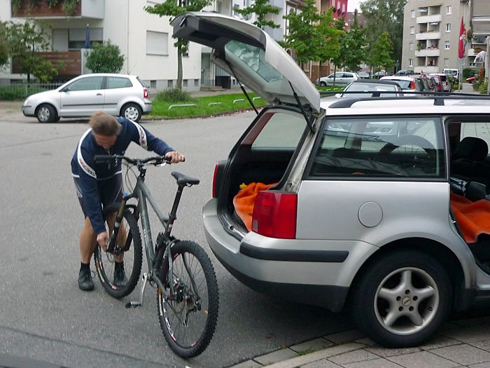 Einladen der R&auml;der in Durlach