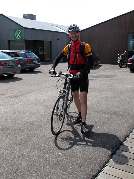 Bj&ouml;rn, gestiefelt und gespornt