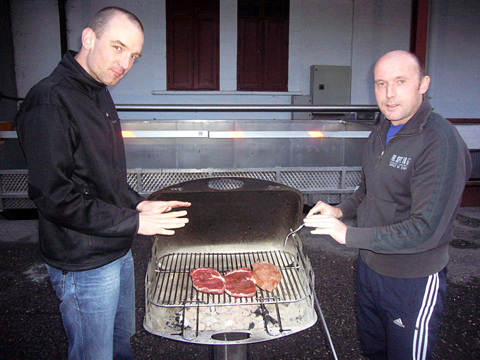 Nach der Arbeit kommt das Grillvergn&uuml;gen