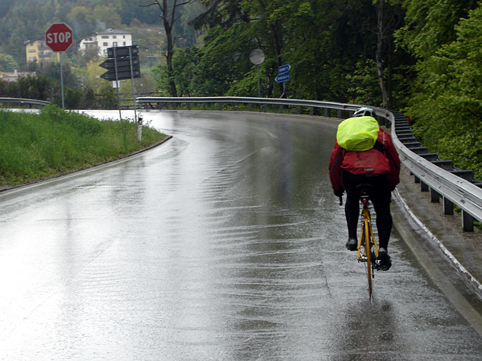 Meist m&uuml;ssen wir auch noch gegen die Str&ouml;mung fahren ;-)