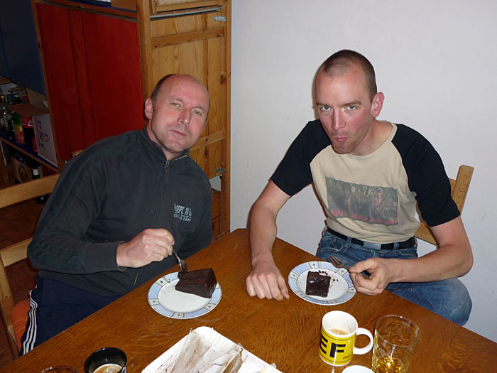 Ein voller Bauch l&auml;sst die Strapazen schnell vergessen