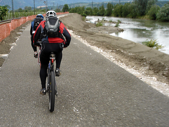 Am Etsch entlang nach Bozen