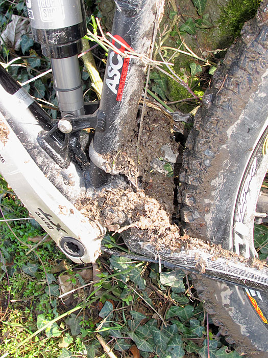 Die Matschepampe sammelt sich �berall an, am Tretlager ...