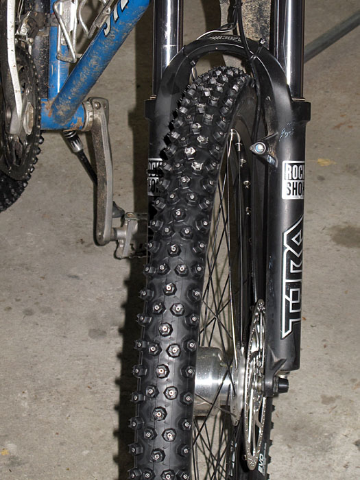 ... Dank der richtigen Ausr&uuml;stung waren eisige Wege kein Problem ...