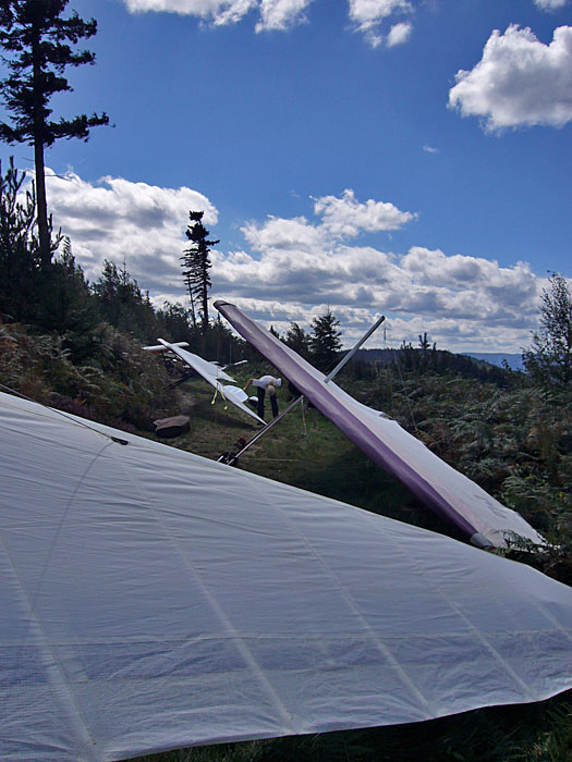 ... transportiert die Drachen auf den Berg