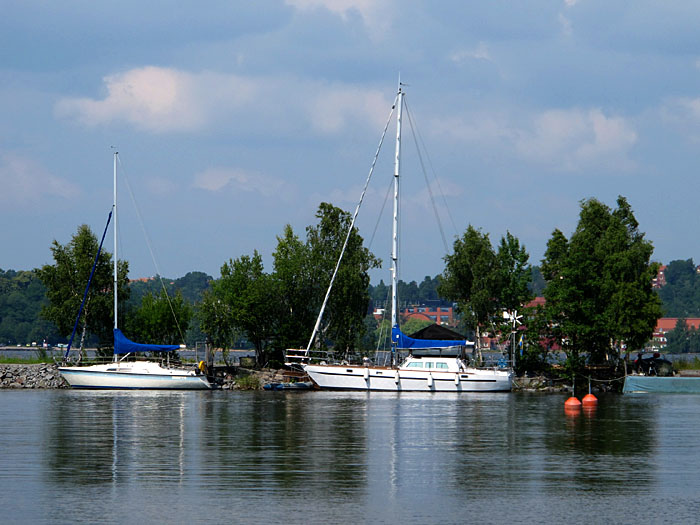 Boote am Ufer des Ladug�rdsg�rdet