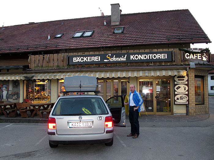 1. Frühstück bei unserer Stammbäckerei in Nesselwang