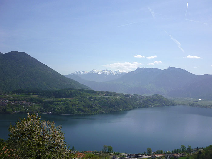 Noch ist der Himmel blau