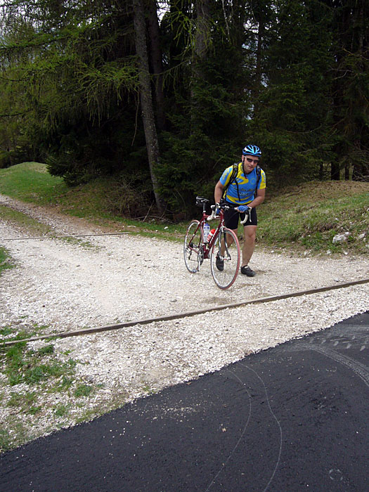 ... bis wir wieder die Teerstra&szlig;e erreichen
