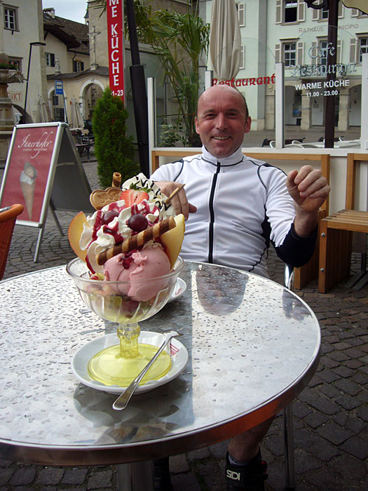 Nach der Fl&uuml;ssigkeitszufuhr kommt nat&uuml;rlich das obligatorische Eis