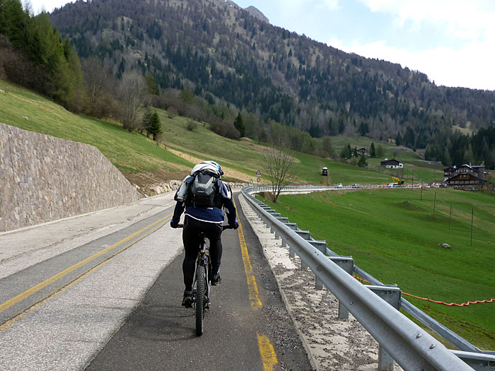 Die n&auml;chsten ~21 km geht es nun immer bergauf