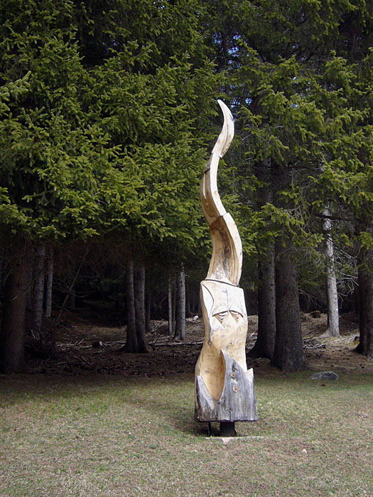 Noch eine der Skulpturen