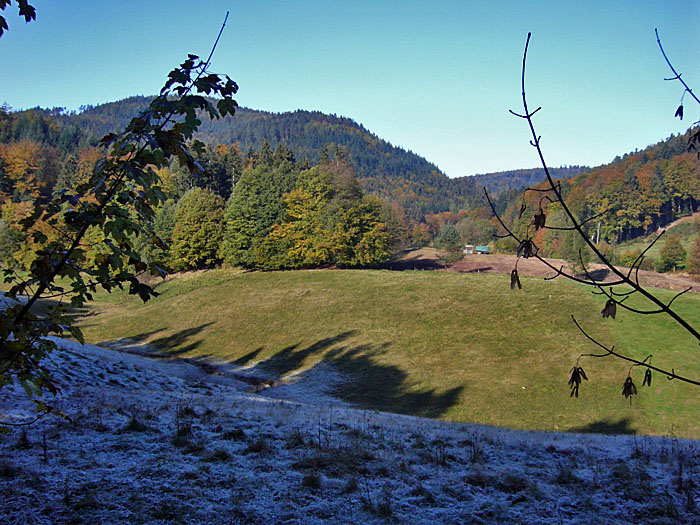 Im Schatten liegt &uuml;berall noch Raureif