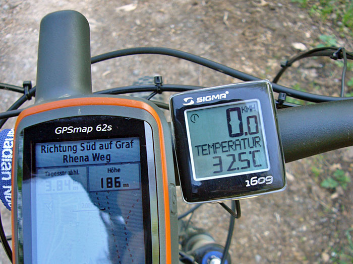 Letze Woche war ich noch mit Beinlingen und Jacke auf der gleichen Strecke unterwegs