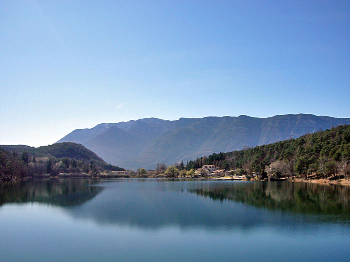 Blick &uuml;ber den See zum Grauner Joch
