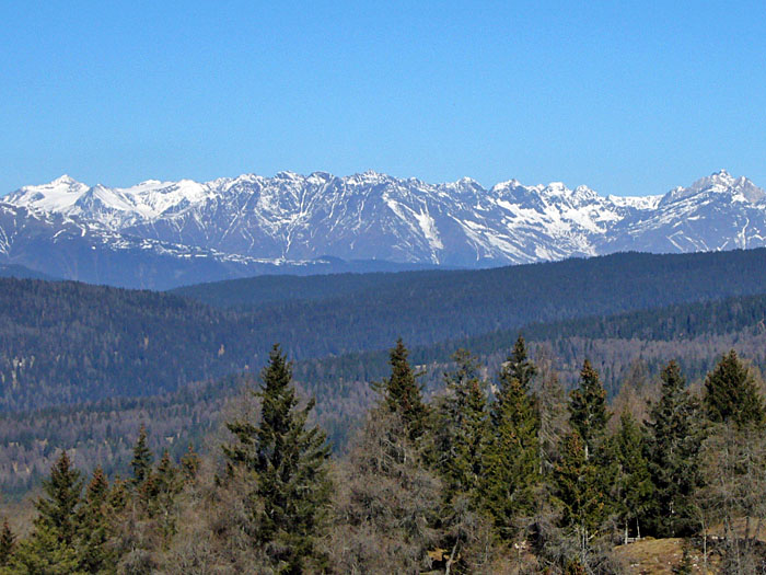 ... mit dem Blick auf die sch&ouml;ne Bergwelt