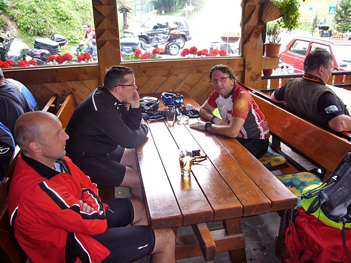 Und schon sind wir am Gampenpass, es regnete kurz wieder