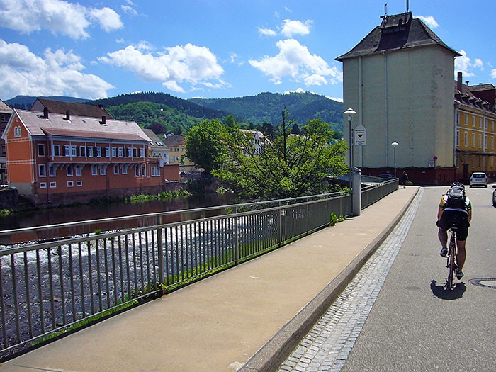 Gernsbach: Man kann das Eis fast riechen ;-)