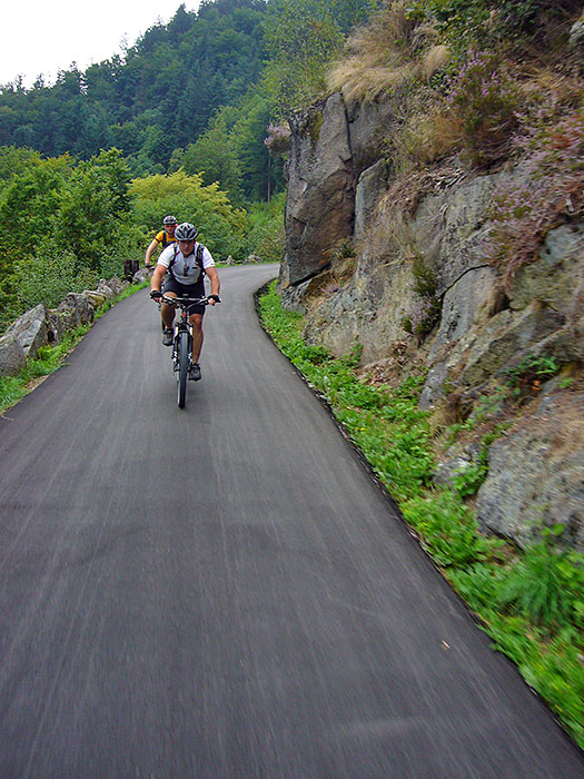 Auf dem Tour-de-Murg Radweg l&auml;sst's sich gut rollen