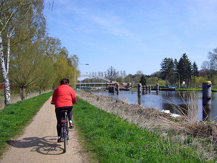 ... gibt es eine weitere Schleuse